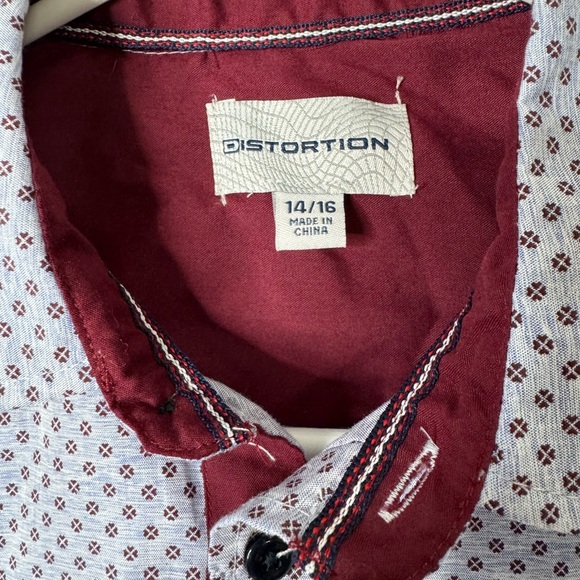 Distortion Kids Blue and Burgundy Patterned Short Sleeve  Size 14/16 Shirt - Picture 4 of 4